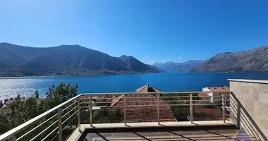 Apartamento 2 habitaciones en Dobrota, Montenegro