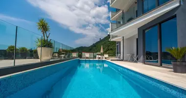 Villa 14 rooms with Security, with garden view, with marble floor in Sustas, Montenegro