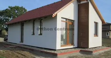 Casa 3 habitaciones en Balatonszarszo, Hungría