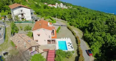 Villa 4 bedrooms in Dobrec, Croatia