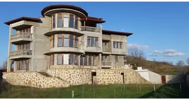 Hotel 800 m² in Drachevo, Bulgaria