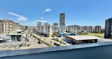 2 bedroom apartment in Mezitli, Turkey