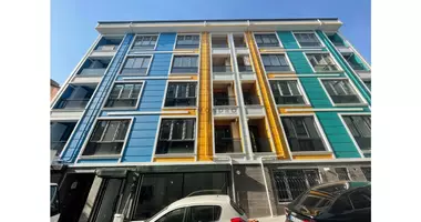 Apartamento 3 habitaciones con balcón, con Tour online en Sahkulu Mahallesi, Turquía