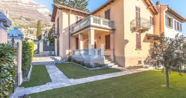 Villa 4 bedrooms with Veranda in Tremezzina, Italy