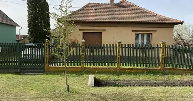 3 room house in Ujszilvas, Hungary