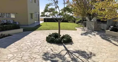 Haus 5 Schlafzimmer in Koinoteta Pyrgou Lemesou, Zypern