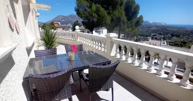 Villa 5 bedrooms in la Nucia, Spain