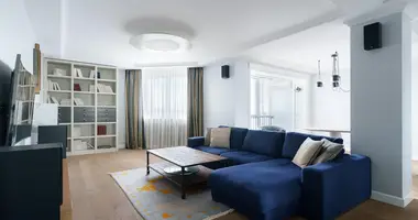 Wohnung 6 zimmer in Minsk, Belarus
