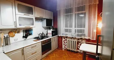 Apartamento 3 habitaciones en Minsk, Bielorrusia