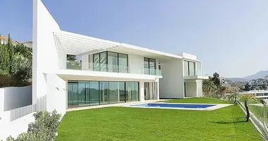 Villa 5 bedrooms with Furnitured, with Terrace, with Garage in Malaga, Spain