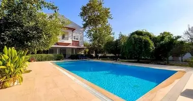 Villa 9 rooms with parking, with Swimming pool, with Security in Alanya, Turkey