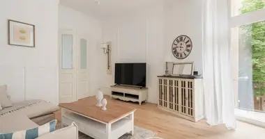 Wohnung 3 zimmer in Warschau, Polen