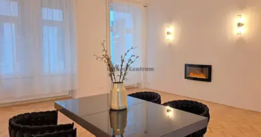 4 room apartment in Budapest, Hungary