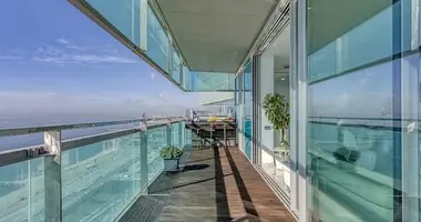 3 bedroom apartment in Barcelona, Spain