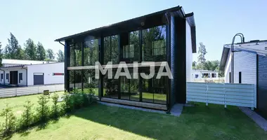 Maison 4 chambres dans Jaervenpaeae, Finlande