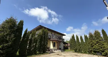Dom wolnostojący w Noukinski sielski Saviet, Białoruś