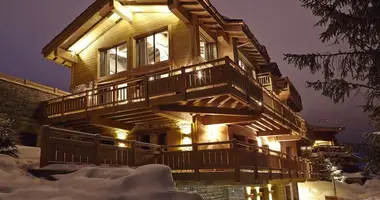Chalet 8 bedrooms with Furniture, with Parking, with TV in Albertville, France