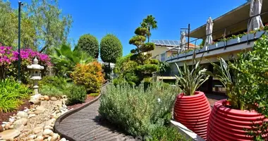 Villa en Benidorm, España