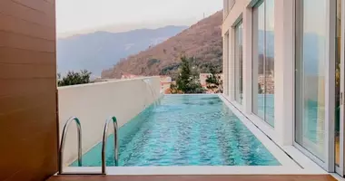 Villa  mit Meerblick, mit Schwimmbad in Sveti Stefan, Montenegro