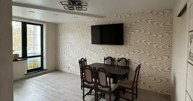 Apartamento 3 habitaciones en Slutsk, Bielorrusia