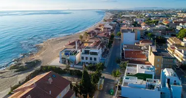 Apartamento 4 habitaciones en Pilar de la Horadada, Španjolska
