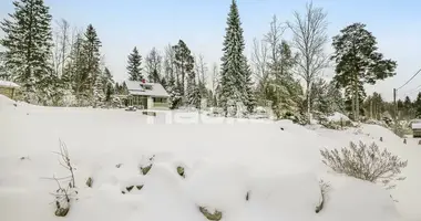Коттедж 3 спальни с холодильником, с плитой, без ремонта в Корсгольм, Финляндия