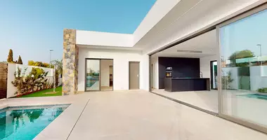 Villa 3 bedrooms with Garage, with terrassa, with chicken_furniture in Los Alcazares, Spain
