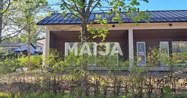 2 bedroom house in Helsinki sub-region, Finland