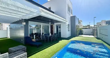 Villa 3 bedrooms with Furnitured, with Air conditioner, with Sea view in Orihuela, Spain