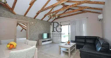 Apartamento 4 habitaciones en Becici, Montenegro