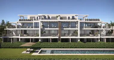 Apartamento 4 habitaciones en Estepona, España