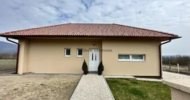 Casa 3 habitaciones en Vac, Hungría
