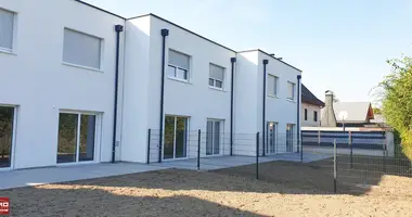 Haus 4 Zimmer in Ybbs an der Donau, Österreich