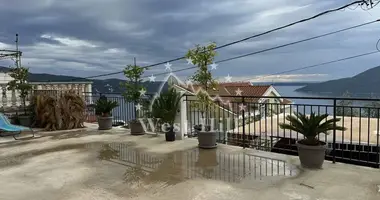 Casa 5 habitaciones en Herceg Novi, Montenegro