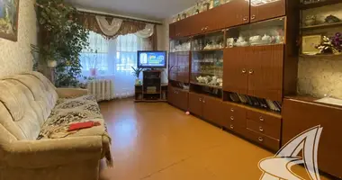 2 room apartment in Kamieniuki, Belarus