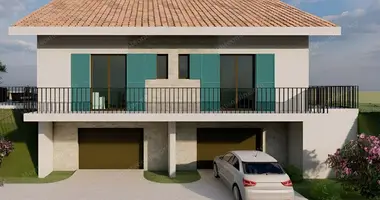 Villa 2 chambres dans Tivat, Monténégro