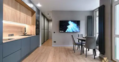 Apartamento 3 habitaciones en Minsk, Bielorrusia