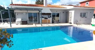 Villa 3 chambres avec Climatiseur, avec Terrasse, avec Garage dans l Alfas del Pi, Espagne