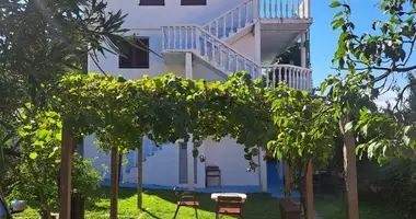 Casa 6 habitaciones en Sutomore, Montenegro