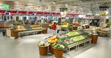 Geschäft 3 492 m² in Oberburg, Slowenien