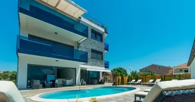 Hôtel 550 m² dans Opcina Vir, Croatie