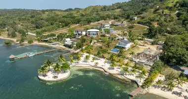 3 bedroom house in Roatan, Honduras