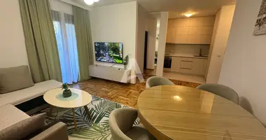 1 bedroom apartment with public parking in Becici, Montenegro