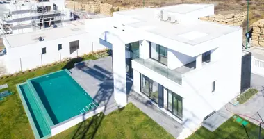 4 bedroom house in Malaga, Spain