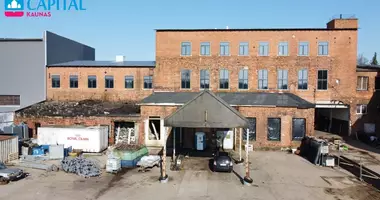 Commercial property 3 000 m² in Kaunas, Lithuania