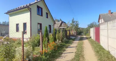 Maison dans Astrasyckaharadocki siel ski Saviet, Biélorussie