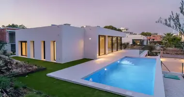 Villa 3 chambres avec Jardin, avec lichnyy basseyn private pool, avec Près de l'école dans Orihuela, Espagne