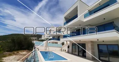 4 room house in Makarska, Croatia