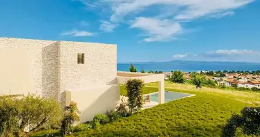 Villa 5 habitaciones con Vistas al mar, con Piscina, con Vista de la ciudad en Pefkochori, Grecia