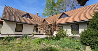 5 room house in Pecel, Hungary